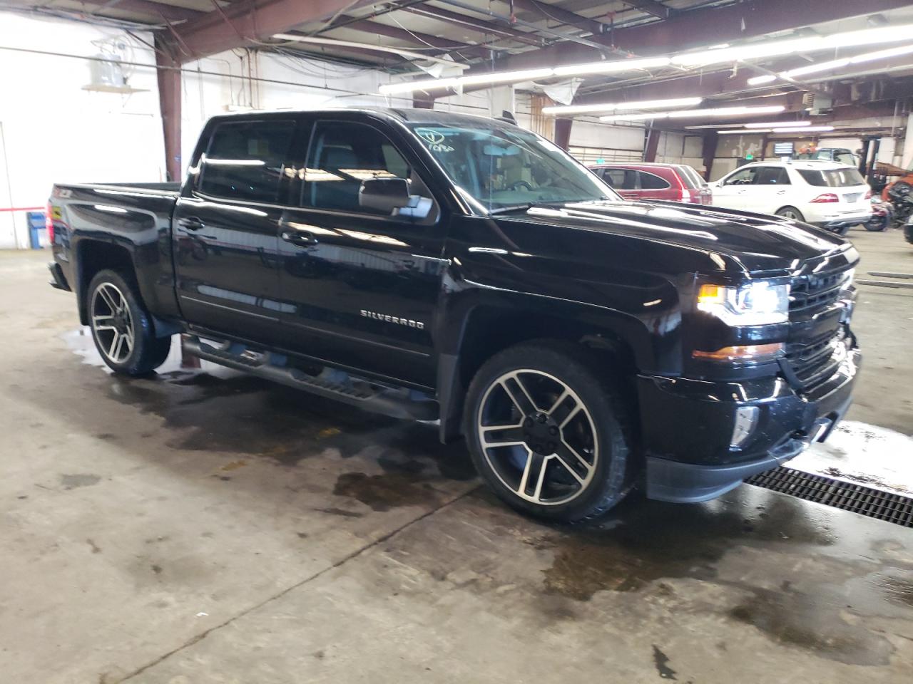 Автомобіль CHEVROLET SILVERADO K1500 LT 2018 | GrandCar Автомобіль CHEVROLET SILVERADO K1500 LT 2018 | GrandCar