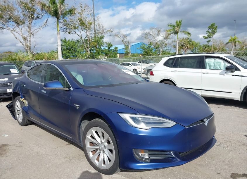 Автомобіль TESLA MODEL S P100D 2018 | GrandCar Автомобіль TESLA MODEL S P100D 2018 | GrandCar