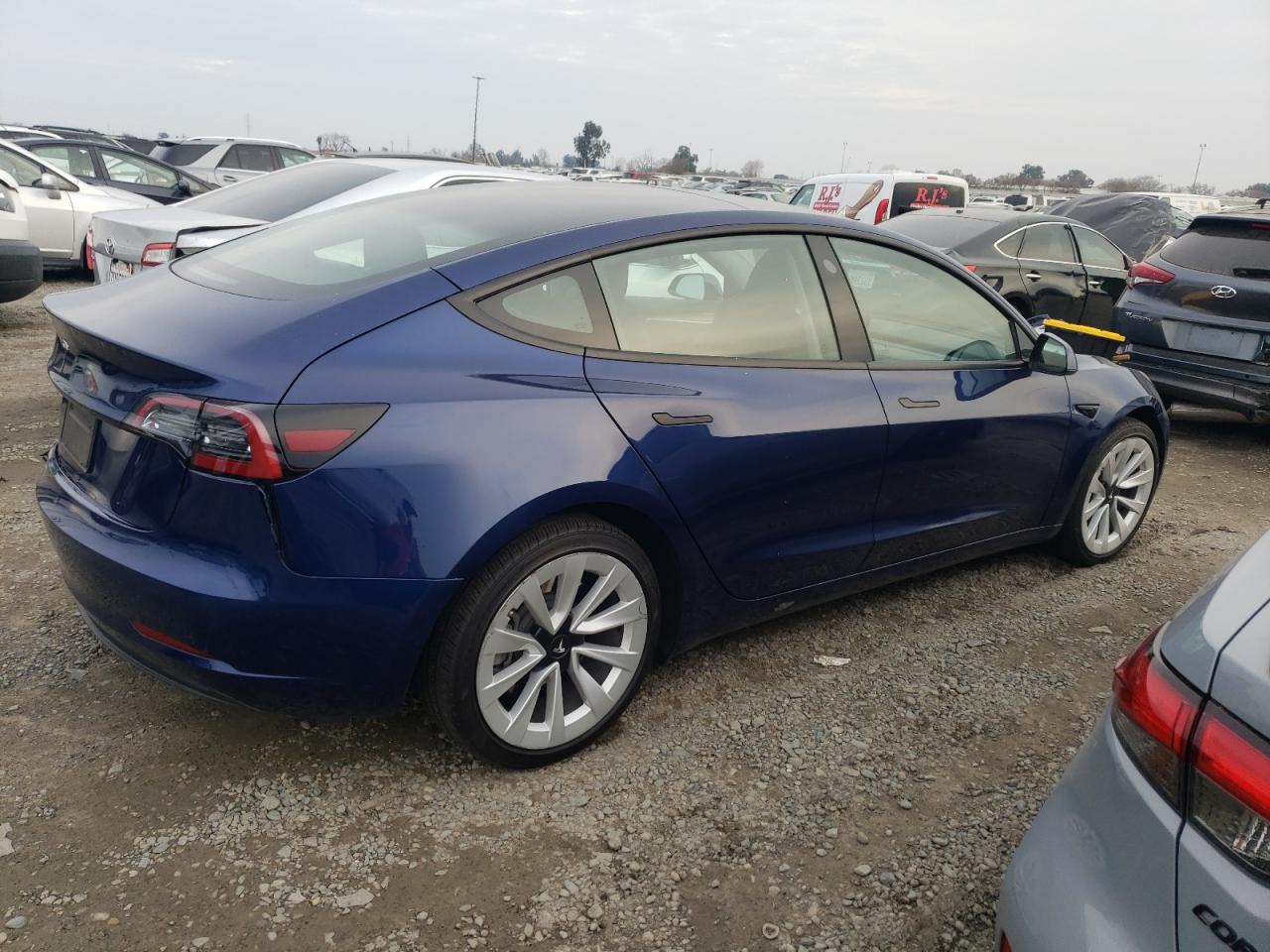 Автомобіль TESLA MODEL 3 2023 | GrandCar Автомобіль TESLA MODEL 3 2023 | GrandCar