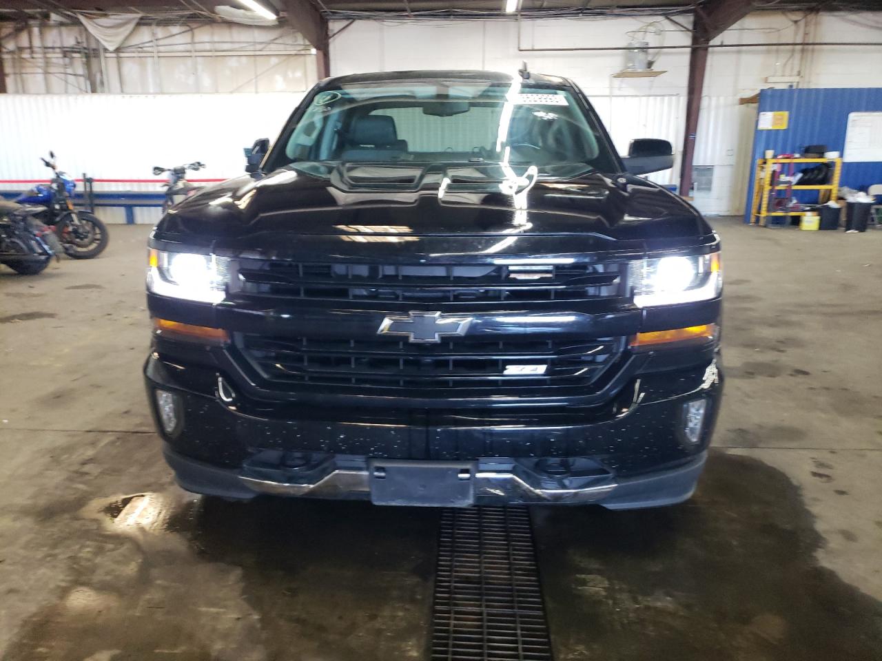 Автомобіль CHEVROLET SILVERADO K1500 LT 2018 | GrandCar Автомобіль CHEVROLET SILVERADO K1500 LT 2018 | GrandCar