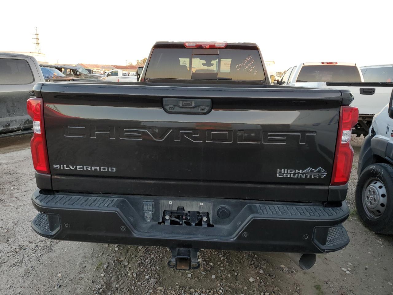 Автомобіль CHEVROLET SILVERADO K2500 HIGH COUNTRY 2021 | GrandCar Автомобіль CHEVROLET SILVERADO K2500 HIGH COUNTRY 2021 | GrandCar