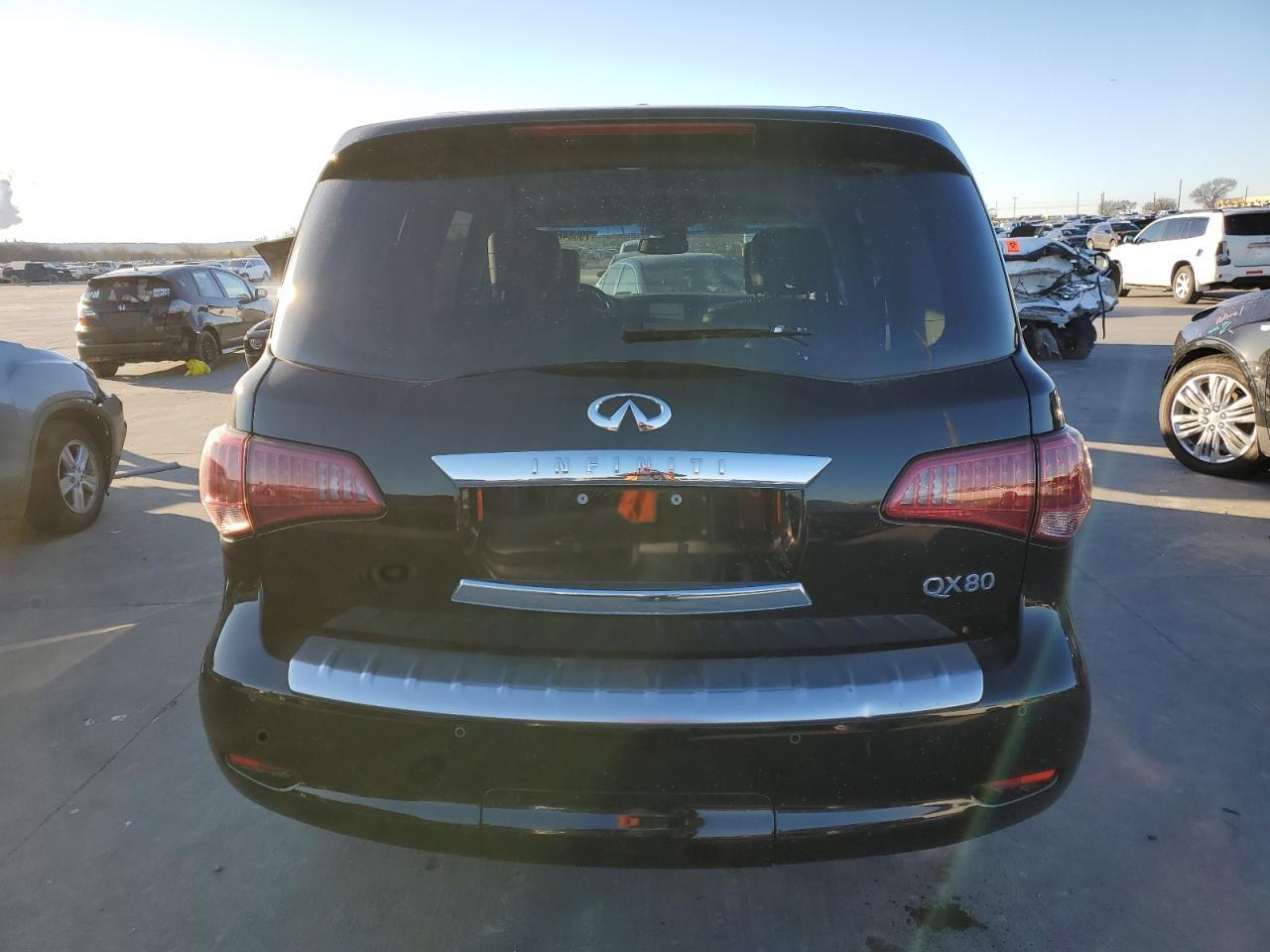 Автомобиль INFINITI QX80 2015 | GrandCar Автомобиль INFINITI QX80 2015 | GrandCar