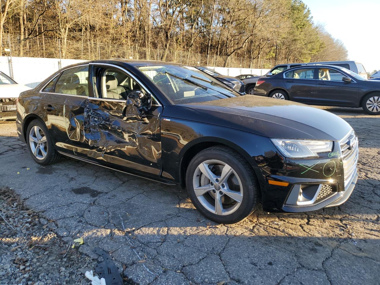 Автомобиль AUDI A4 PREMIUM 2019 | GrandCar Автомобиль AUDI A4 PREMIUM 2019 | GrandCar