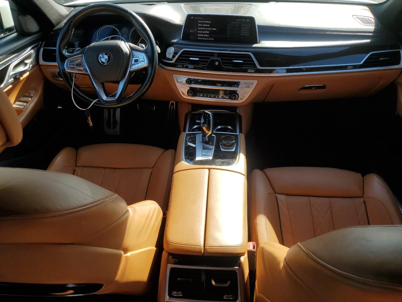 Автомобиль BMW 740 XI 2018 | GrandCar Автомобиль BMW 740 XI 2018 | GrandCar