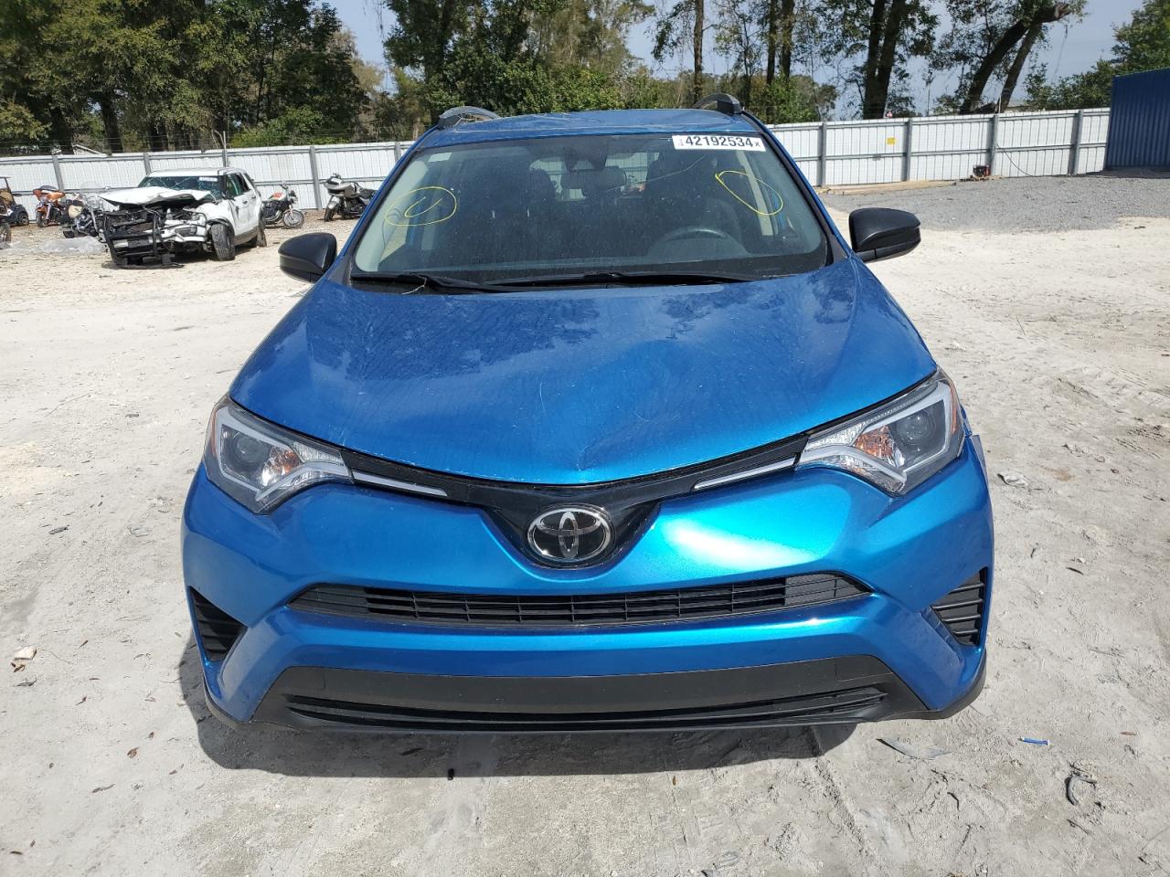 Автомобиль TOYOTA RAV4 LE 2018 | GrandCar Автомобиль TOYOTA RAV4 LE 2018 | GrandCar