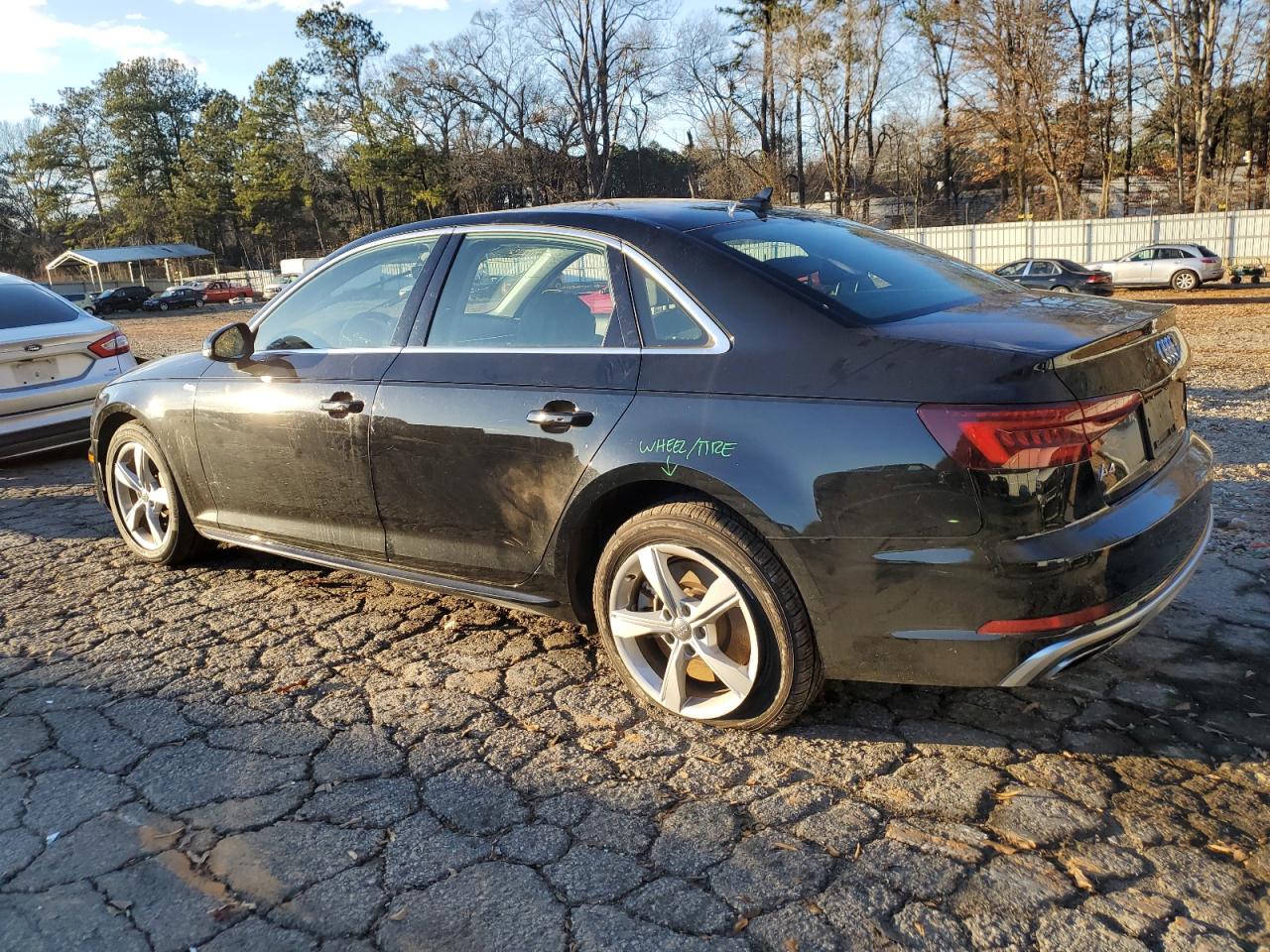 Автомобиль AUDI A4 PREMIUM 2019 | GrandCar Автомобиль AUDI A4 PREMIUM 2019 | GrandCar