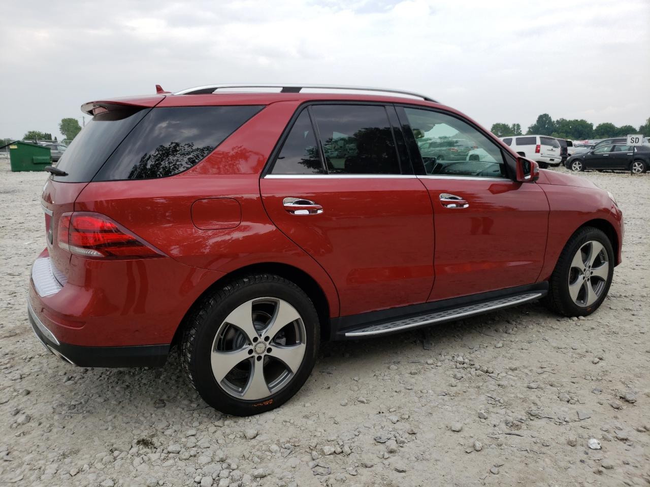 Автомобиль MERCEDES-BENZ GLE 350 2016 | GrandCar Автомобиль MERCEDES-BENZ GLE 350 2016 | GrandCar