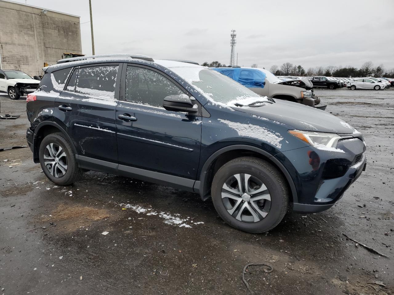 Автомобиль TOYOTA RAV4 LE 2018 | GrandCar Автомобиль TOYOTA RAV4 LE 2018 | GrandCar