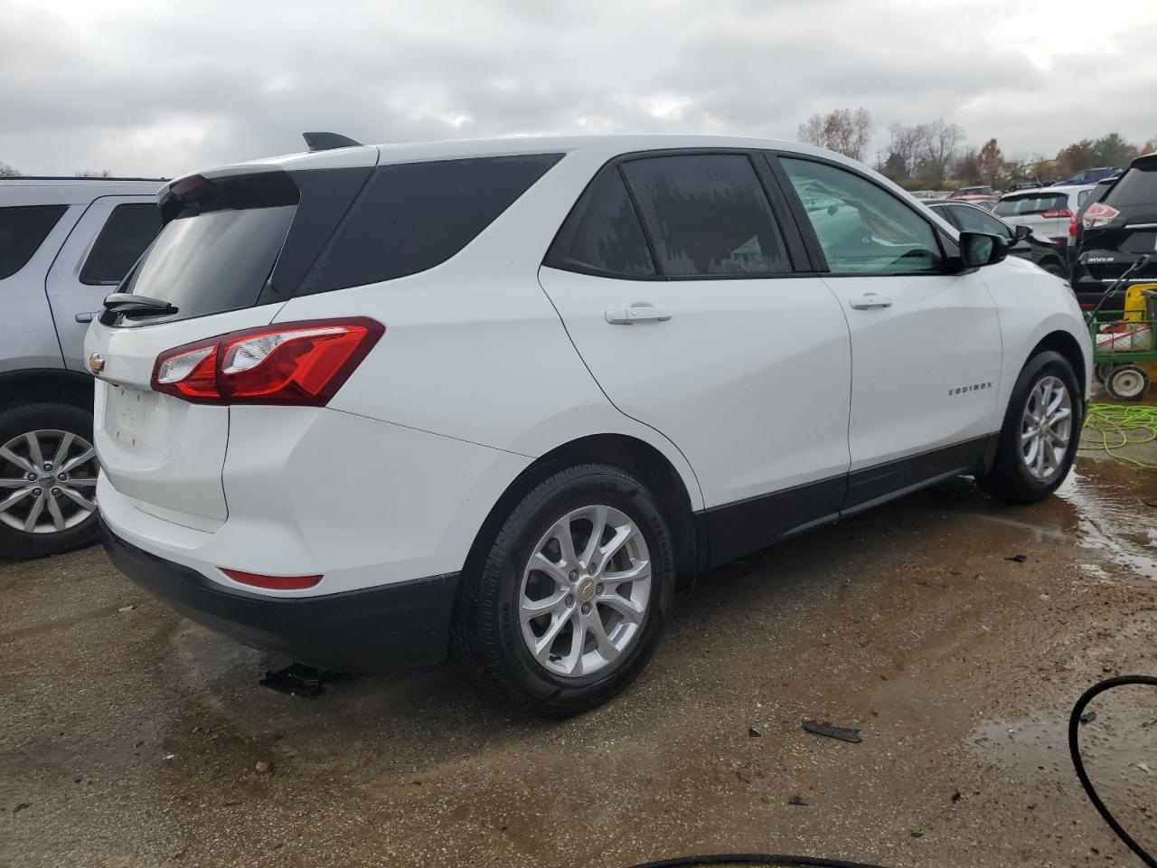Автомобиль CHEVROLET EQUINOX LS 2019 | GrandCar Автомобиль CHEVROLET EQUINOX LS 2019 | GrandCar