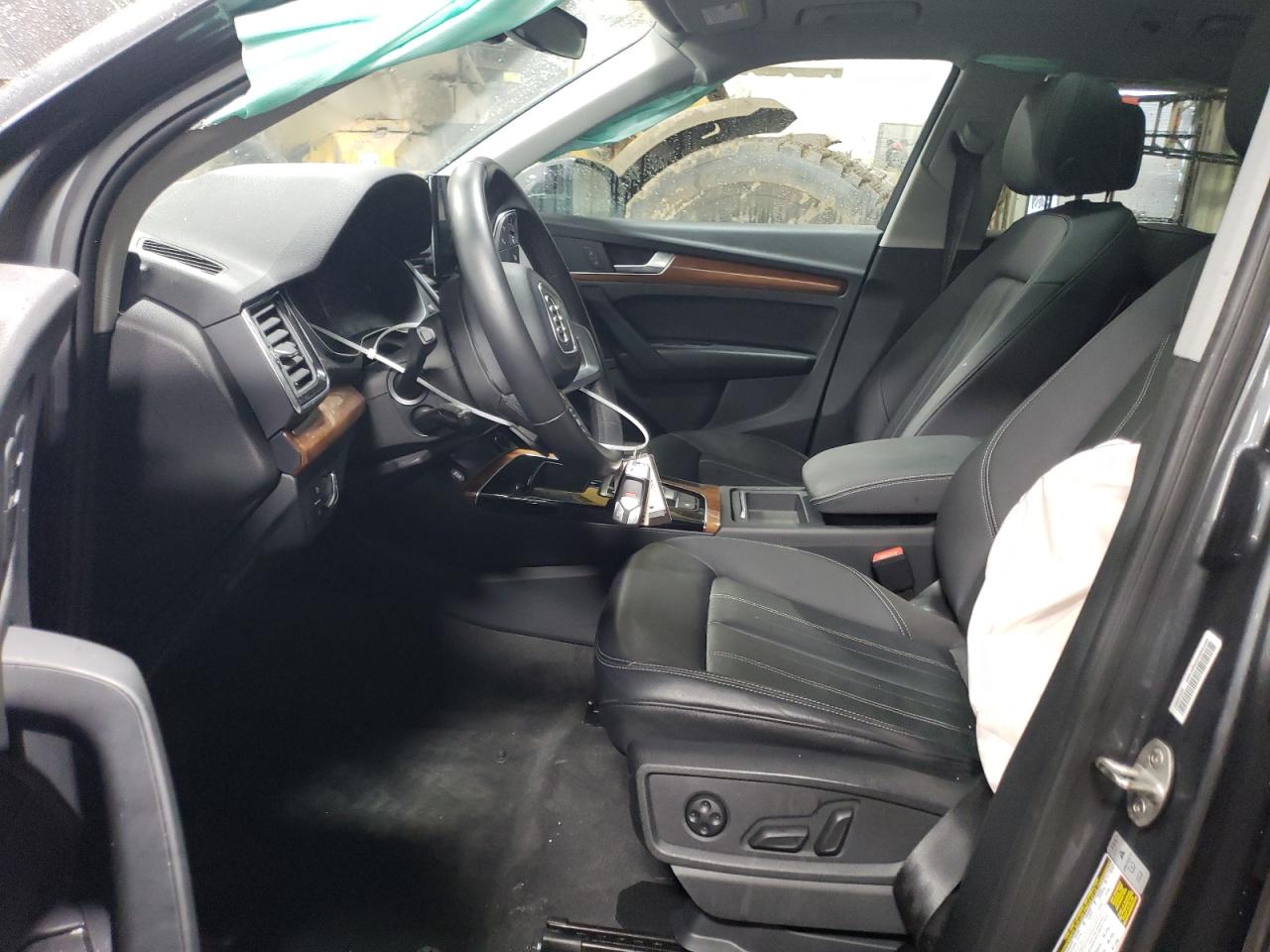 Автомобиль AUDI Q5 PREMIUM 45 2022 | GrandCar Автомобиль AUDI Q5 PREMIUM 45 2022 | GrandCar