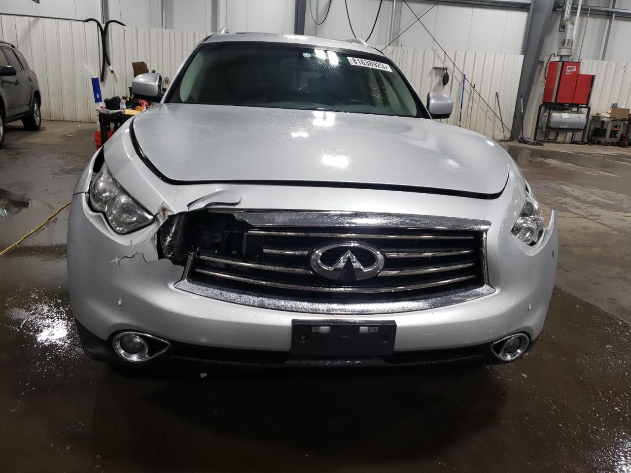Автомобіль INFINITI QX70 2014 | GrandCar Автомобіль INFINITI QX70 2014 | GrandCar