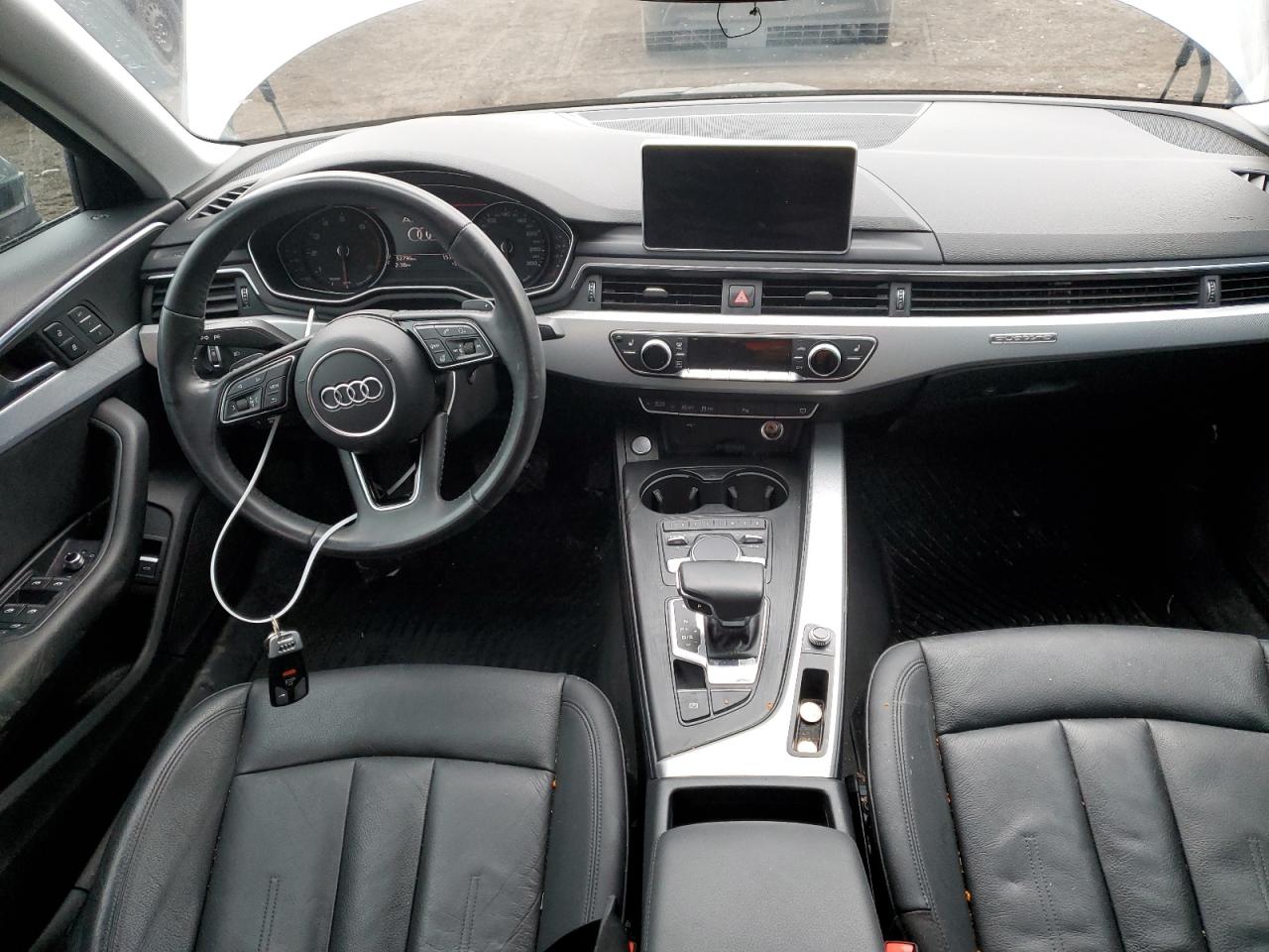 Автомобиль AUDI A4 PROGRESSIV 2019 | GrandCar Автомобиль AUDI A4 PROGRESSIV 2019 | GrandCar