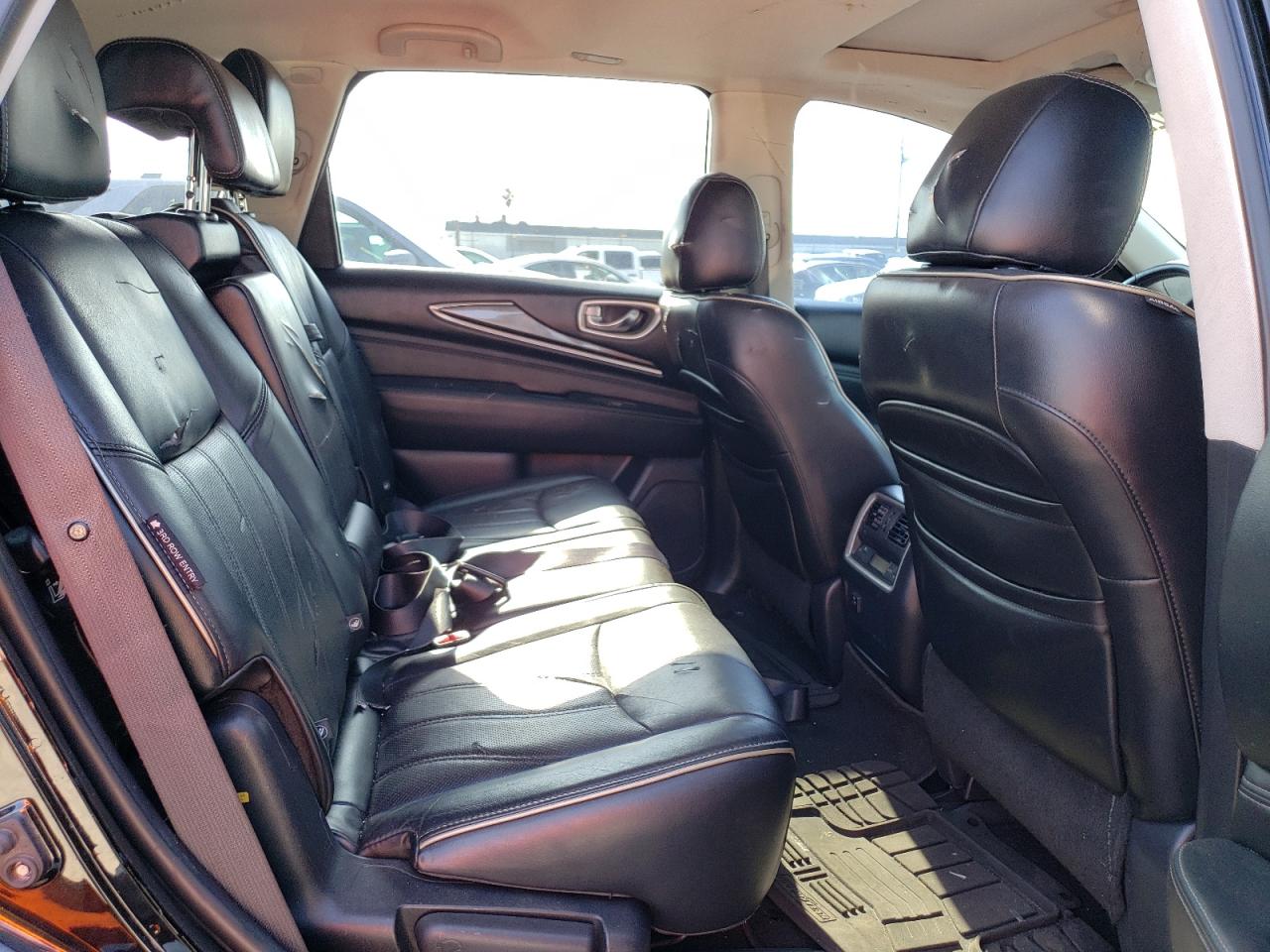 Автомобиль INFINITI QX60 2018 | GrandCar Автомобиль INFINITI QX60 2018 | GrandCar