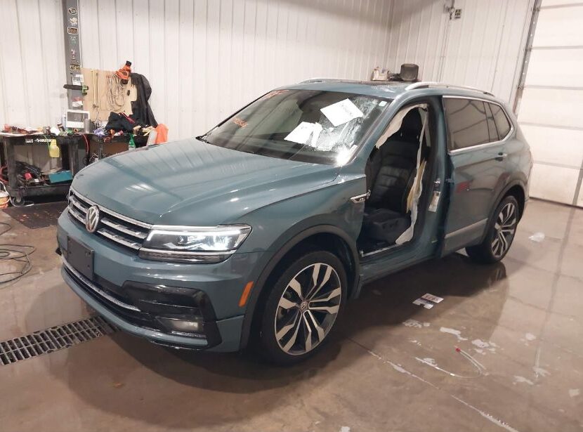 Автомобіль VOLKSWAGEN TIGUAN 2.0T SEL PREMIUM R-LINE 2021 | GrandCar Автомобіль VOLKSWAGEN TIGUAN 2.0T SEL PREMIUM R-LINE 2021 | GrandCar