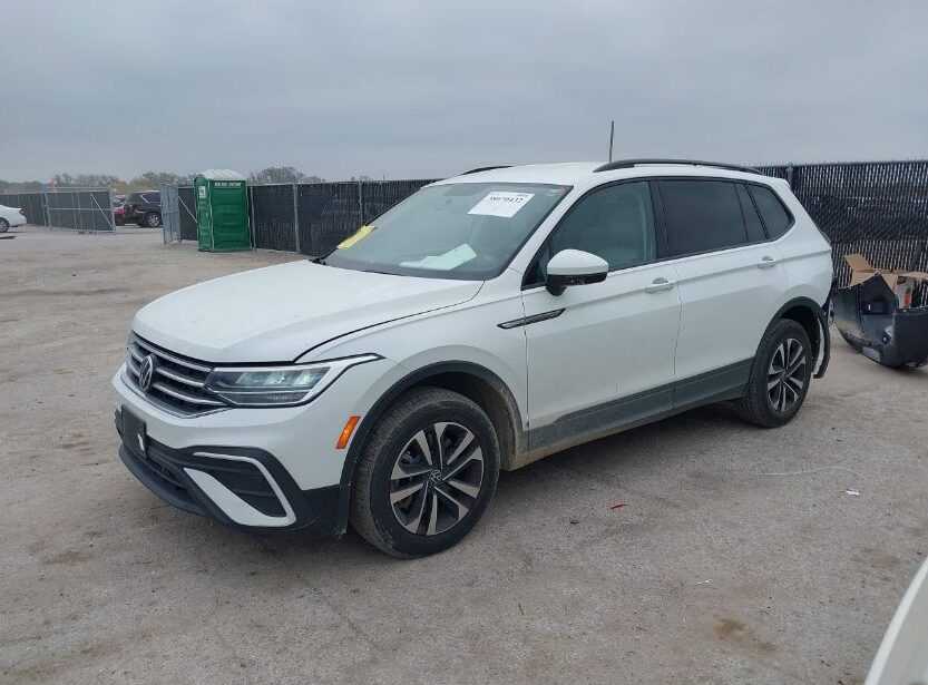 Автомобиль VOLKSWAGEN TIGUAN 2.0T S 2022 | GrandCar Автомобиль VOLKSWAGEN TIGUAN 2.0T S 2022 | GrandCar