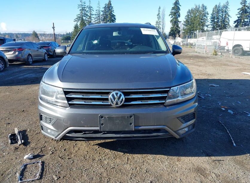 Автомобіль VOLKSWAGEN TIGUAN 2.0T SE 2018 | GrandCar Автомобіль VOLKSWAGEN TIGUAN 2.0T SE 2018 | GrandCar