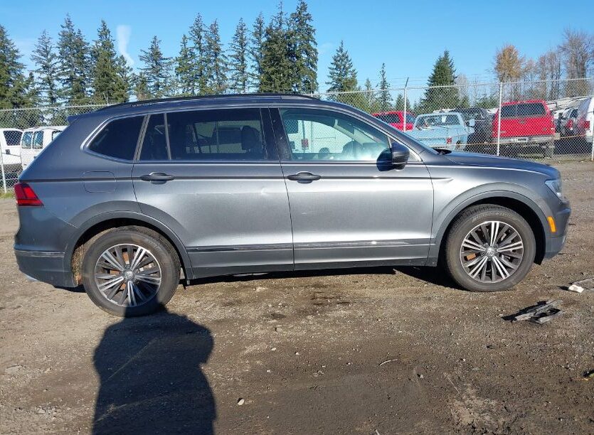Автомобіль VOLKSWAGEN TIGUAN 2.0T SE 2018 | GrandCar Автомобіль VOLKSWAGEN TIGUAN 2.0T SE 2018 | GrandCar