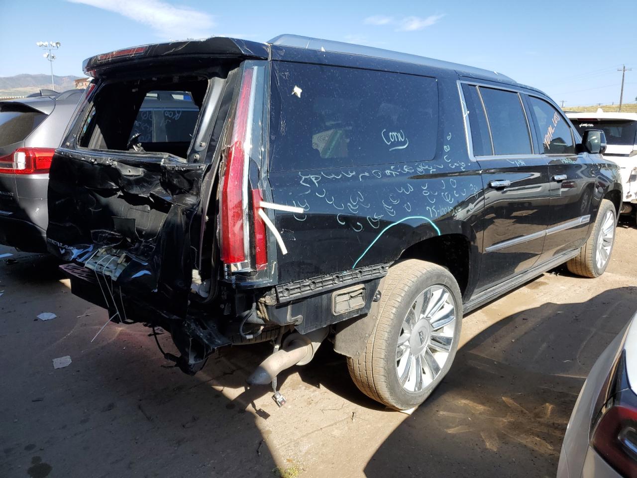 Автомобіль CADILLAC ESCALADE ESV PLATINUM 2019 | GrandCar Автомобіль CADILLAC ESCALADE ESV PLATINUM 2019 | GrandCar