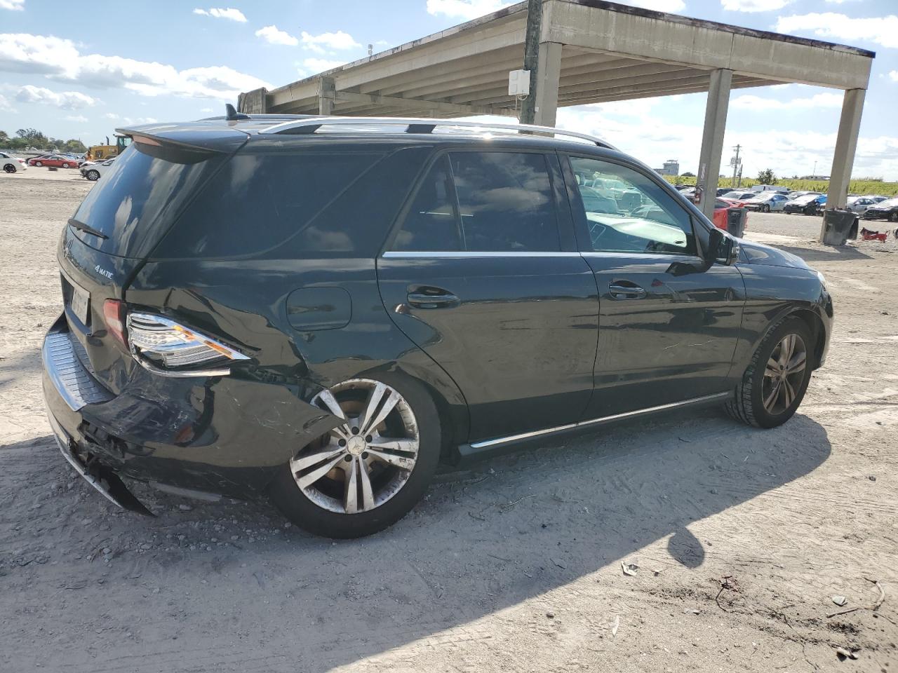 Автомобиль MERCEDES-BENZ ML 350 4MATIC 2014 | GrandCar Автомобиль MERCEDES-BENZ ML 350 4MATIC 2014 | GrandCar
