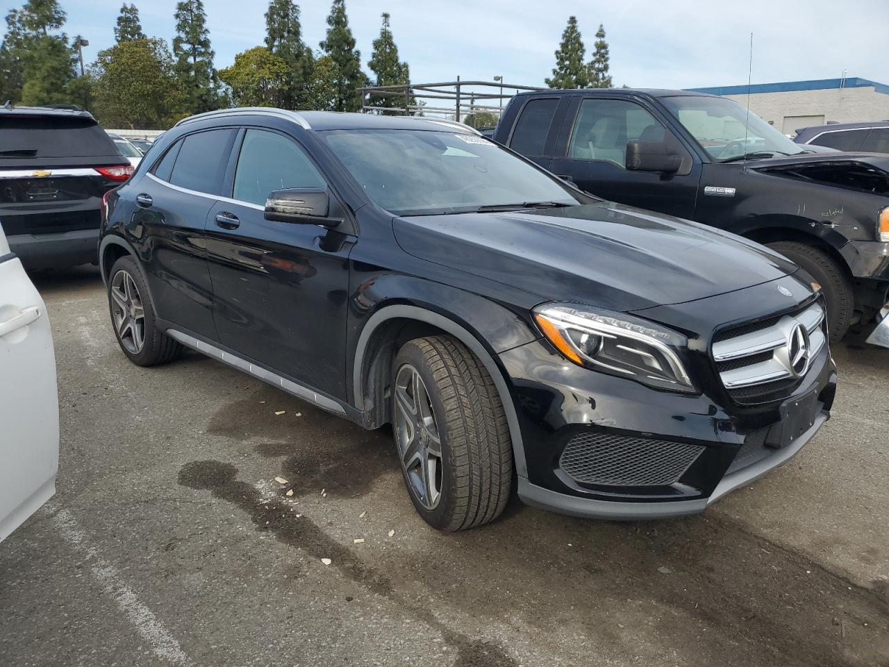 Автомобиль MERCEDES-BENZ GLA 250 2016 | GrandCar