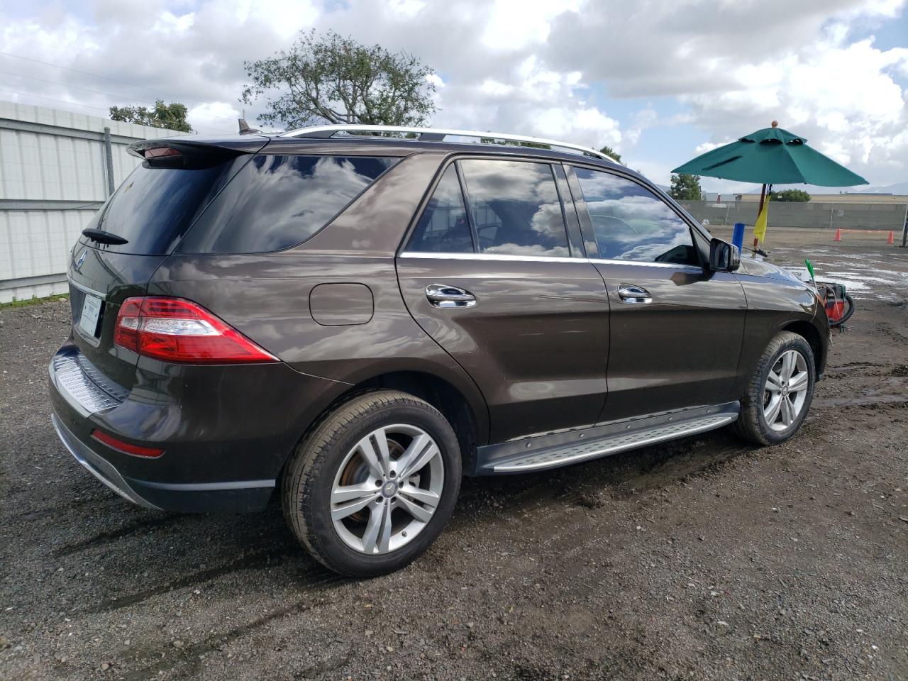 Автомобиль MERCEDES-BENZ ML 350 2014 | GrandCar Автомобиль MERCEDES-BENZ ML 350 2014 | GrandCar