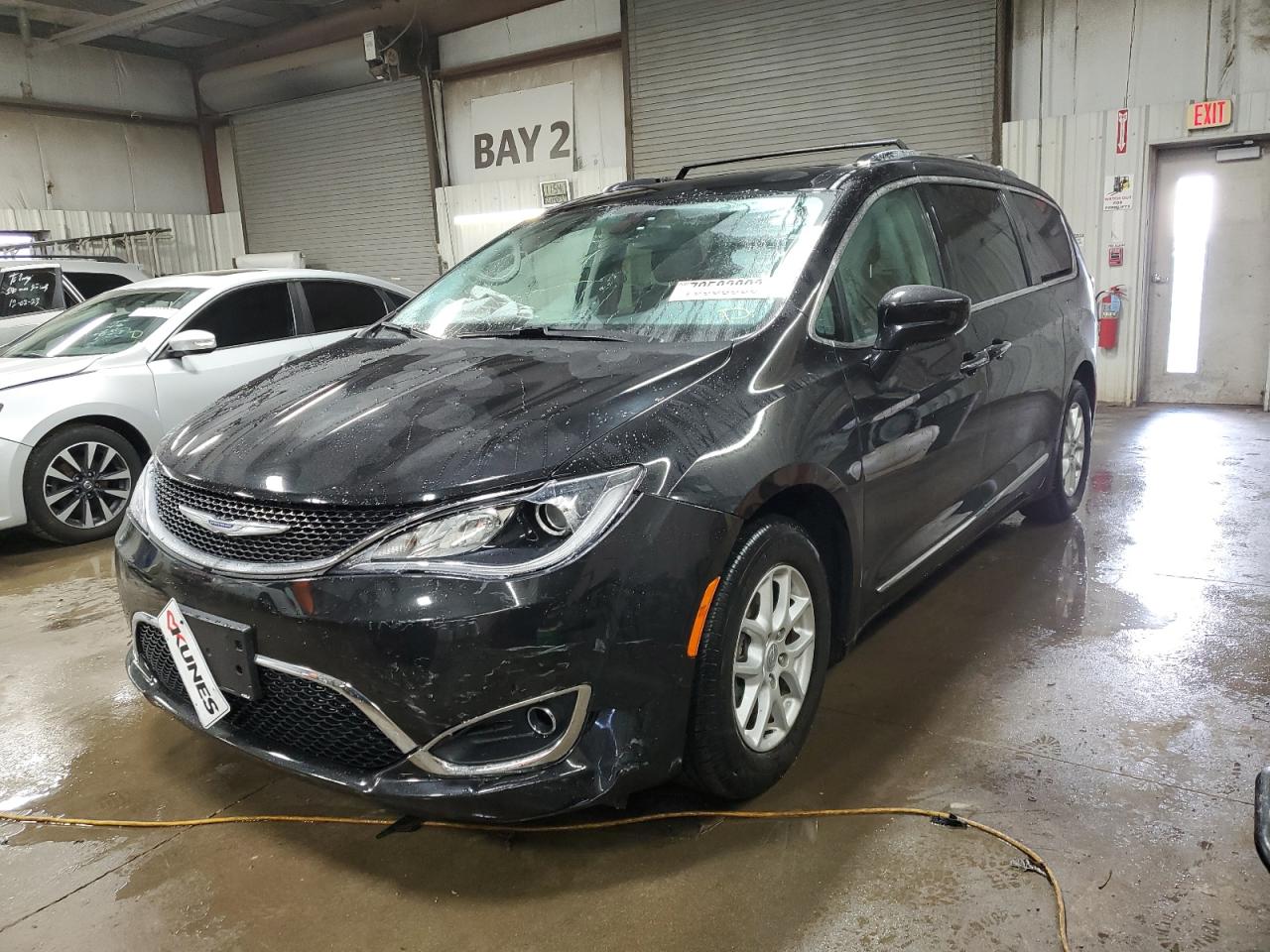 Автомобиль CHRYSLER PACIFICA TOURING L 2020 | GrandCar
