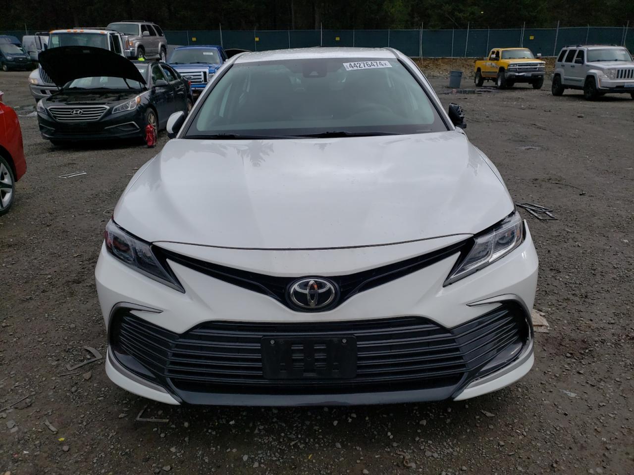 Автомобиль TOYOTA CAMRY LE 2021 | GrandCar Автомобиль TOYOTA CAMRY LE 2021 | GrandCar