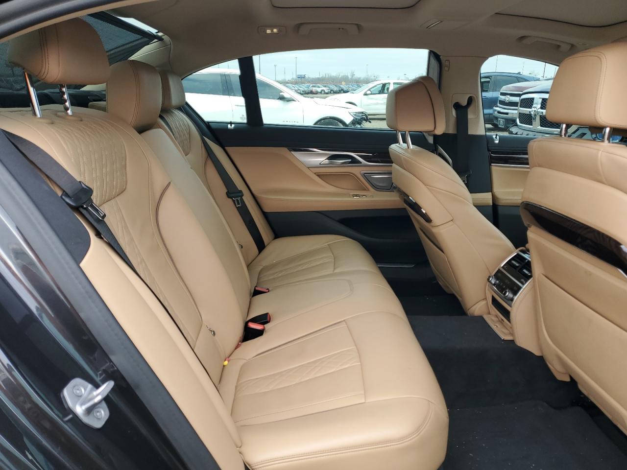 Автомобиль BMW 740 XI 2021 | GrandCar Автомобиль BMW 740 XI 2021 | GrandCar
