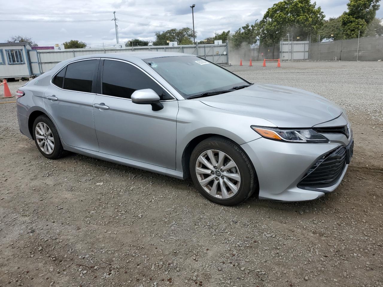 Автомобіль TOYOTA CAMRY LE 2020 | GrandCar Автомобіль TOYOTA CAMRY LE 2020 | GrandCar