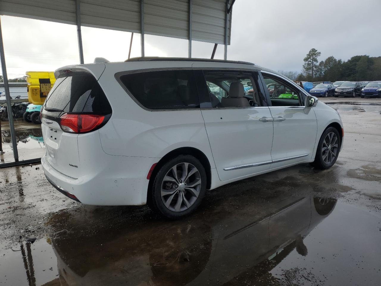 Автомобиль CHRYSLER PACIFICA LIMITED 2019 | GrandCar Автомобиль CHRYSLER PACIFICA LIMITED 2019 | GrandCar