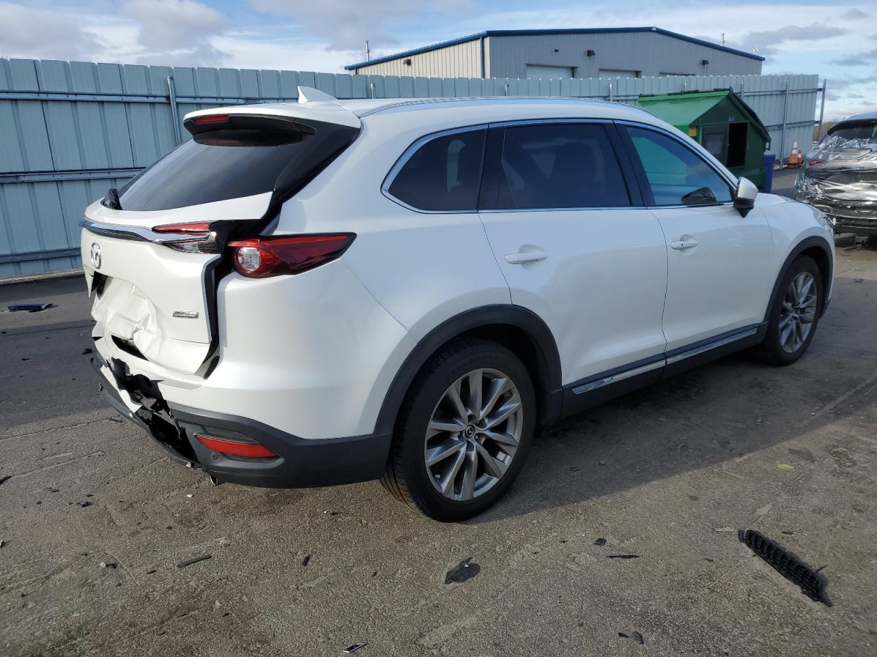 Автомобиль MAZDA CX-9 SIGNATURE 2016 | GrandCar Автомобиль MAZDA CX-9 SIGNATURE 2016 | GrandCar