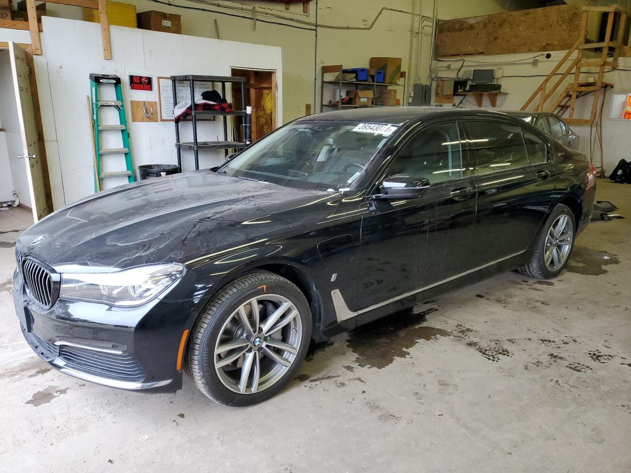 Автомобиль BMW 740 XE 2019 | GrandCar