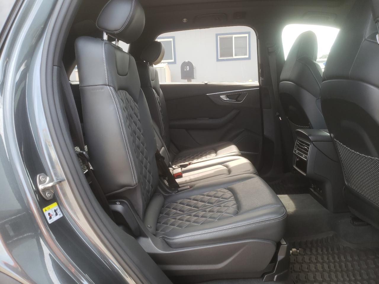 Автомобиль AUDI SQ7 PRESTIGE 2022 | GrandCar Автомобиль AUDI SQ7 PRESTIGE 2022 | GrandCar