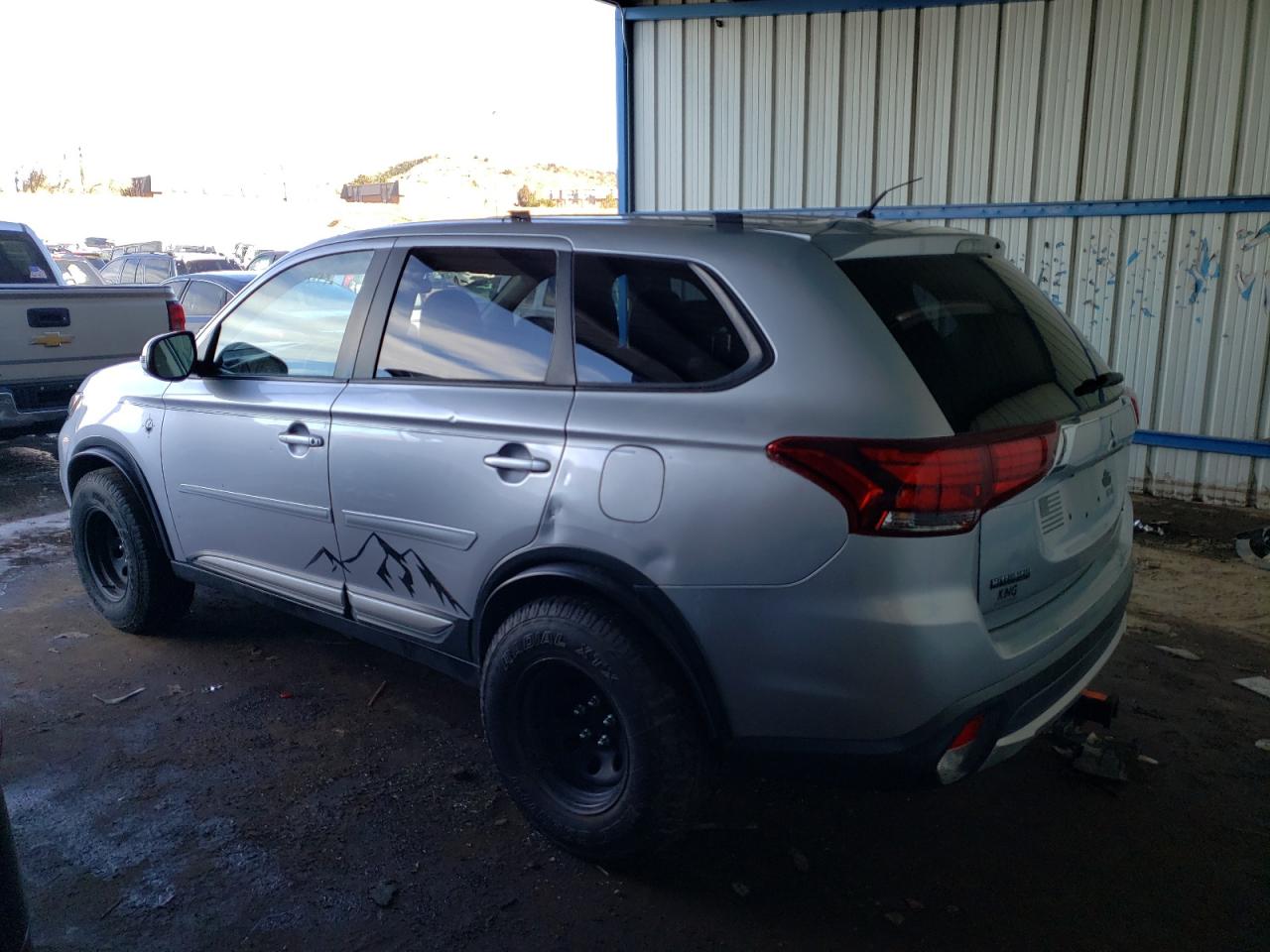 Автомобіль MITSUBISHI OUTLANDER SE 2016 | GrandCar Автомобіль MITSUBISHI OUTLANDER SE 2016 | GrandCar