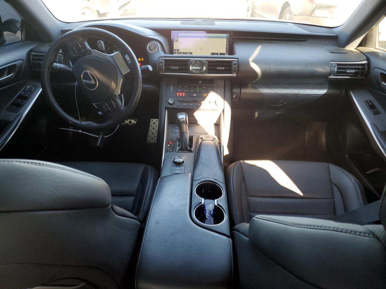Автомобиль LEXUS IS 350 2019 | GrandCar Автомобиль LEXUS IS 350 2019 | GrandCar