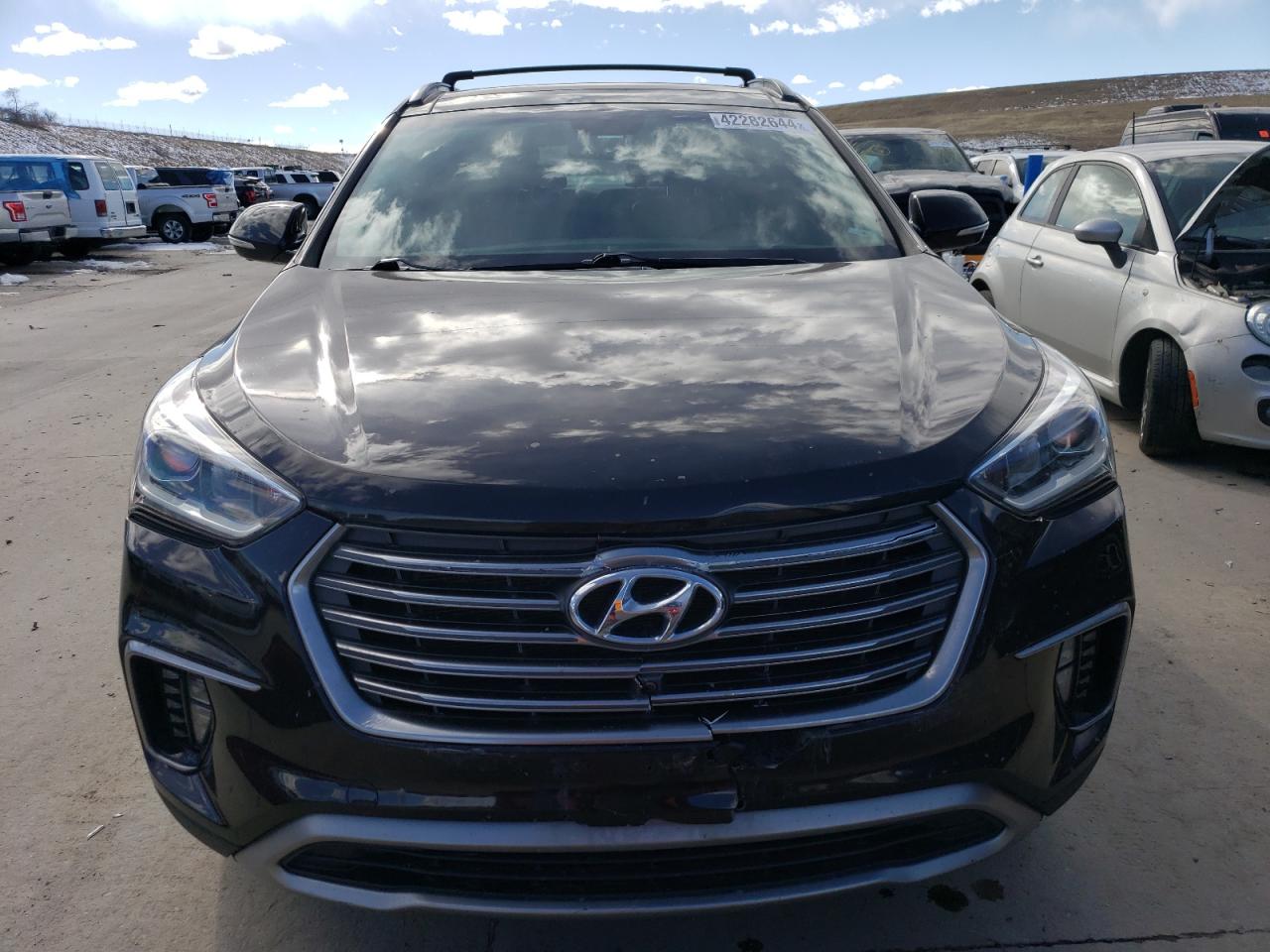 Автомобиль HYUNDAI SANTA FE SE ULTIMATE 2017 | GrandCar Автомобиль HYUNDAI SANTA FE SE ULTIMATE 2017 | GrandCar