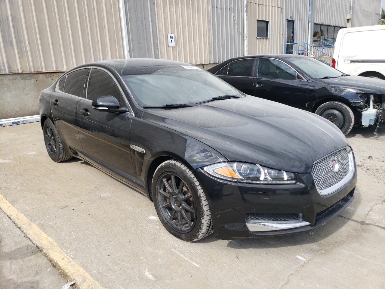 Автомобіль JAGUAR XF PREMIUM 2015 | GrandCar Автомобіль JAGUAR XF PREMIUM 2015 | GrandCar