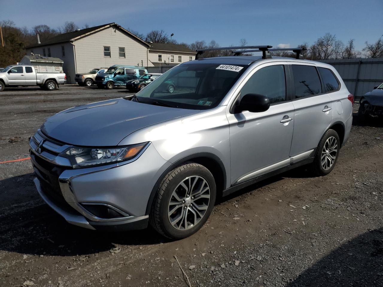 Автомобіль MITSUBISHI OUTLANDER SE 2016 | GrandCar