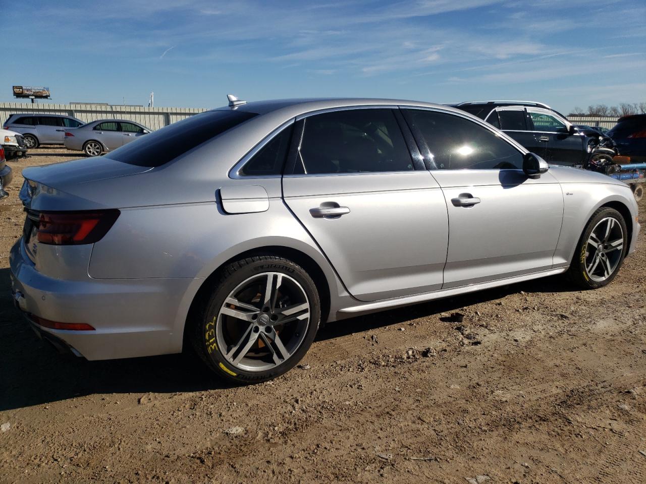 Автомобиль AUDI A4 PREMIUM PLUS 2018 | GrandCar Автомобиль AUDI A4 PREMIUM PLUS 2018 | GrandCar