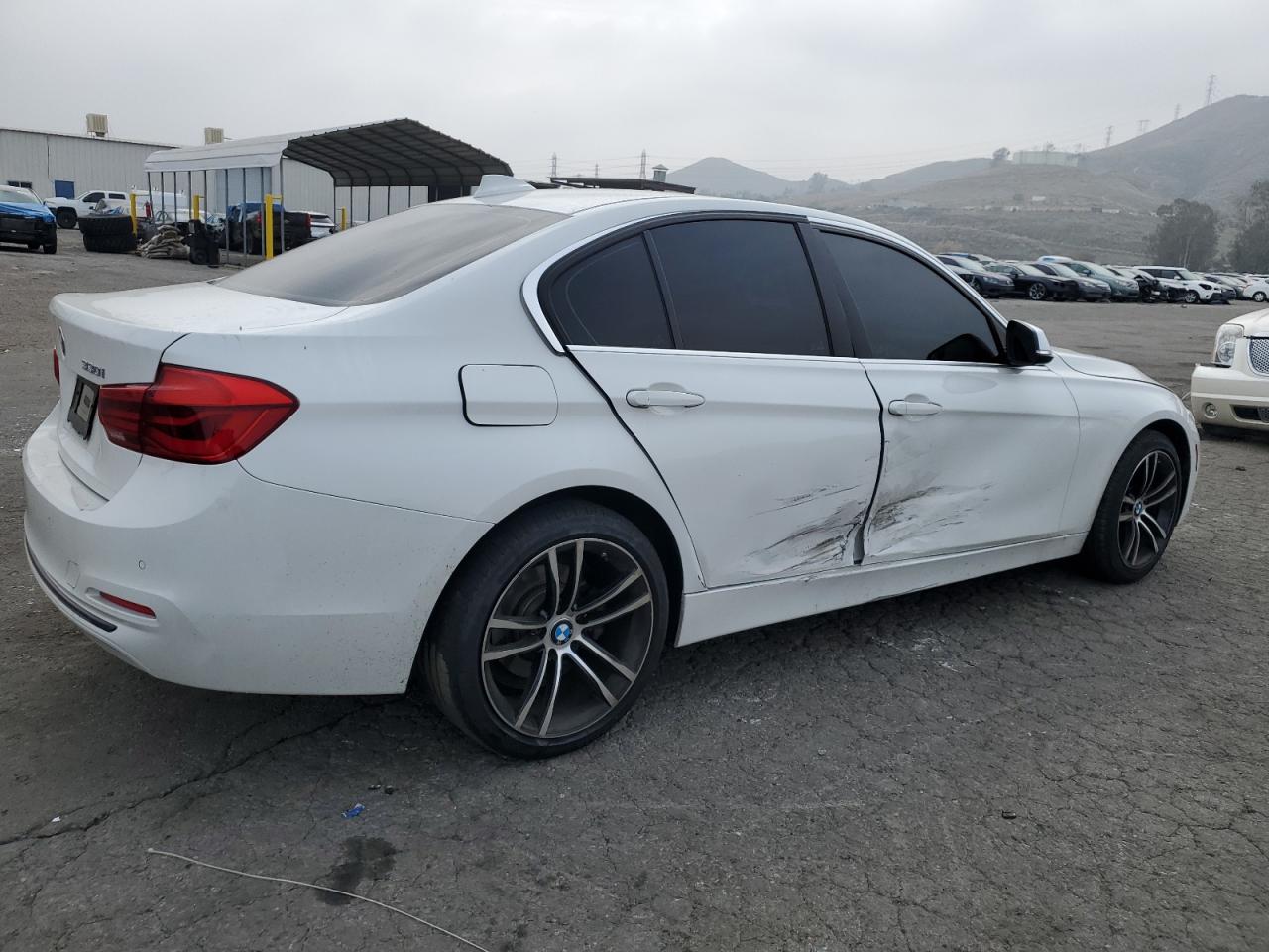 Автомобиль BMW 330 I 2017 | GrandCar Автомобиль BMW 330 I 2017 | GrandCar