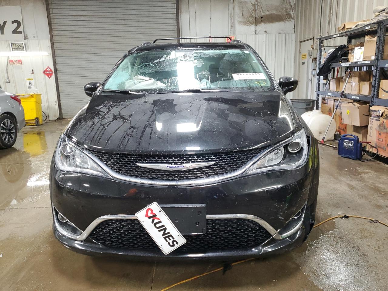 Автомобиль CHRYSLER PACIFICA TOURING L 2020 | GrandCar Автомобиль CHRYSLER PACIFICA TOURING L 2020 | GrandCar