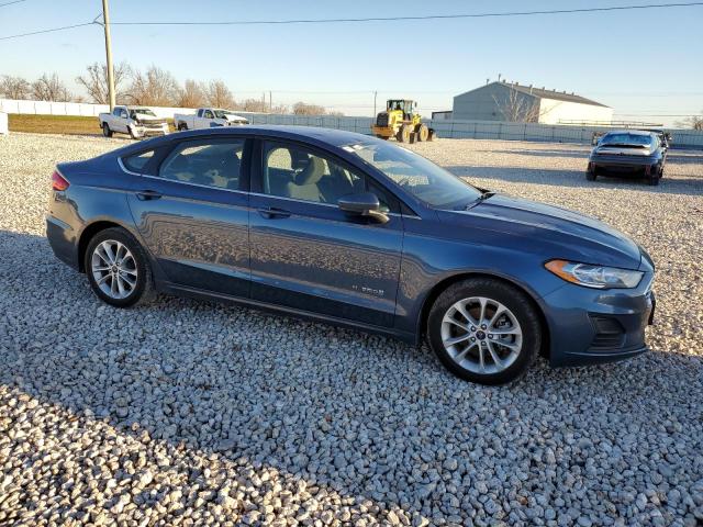 Автомобиль FORD FUSION SE 2019 | GrandCar Автомобиль FORD FUSION SE 2019 | GrandCar
