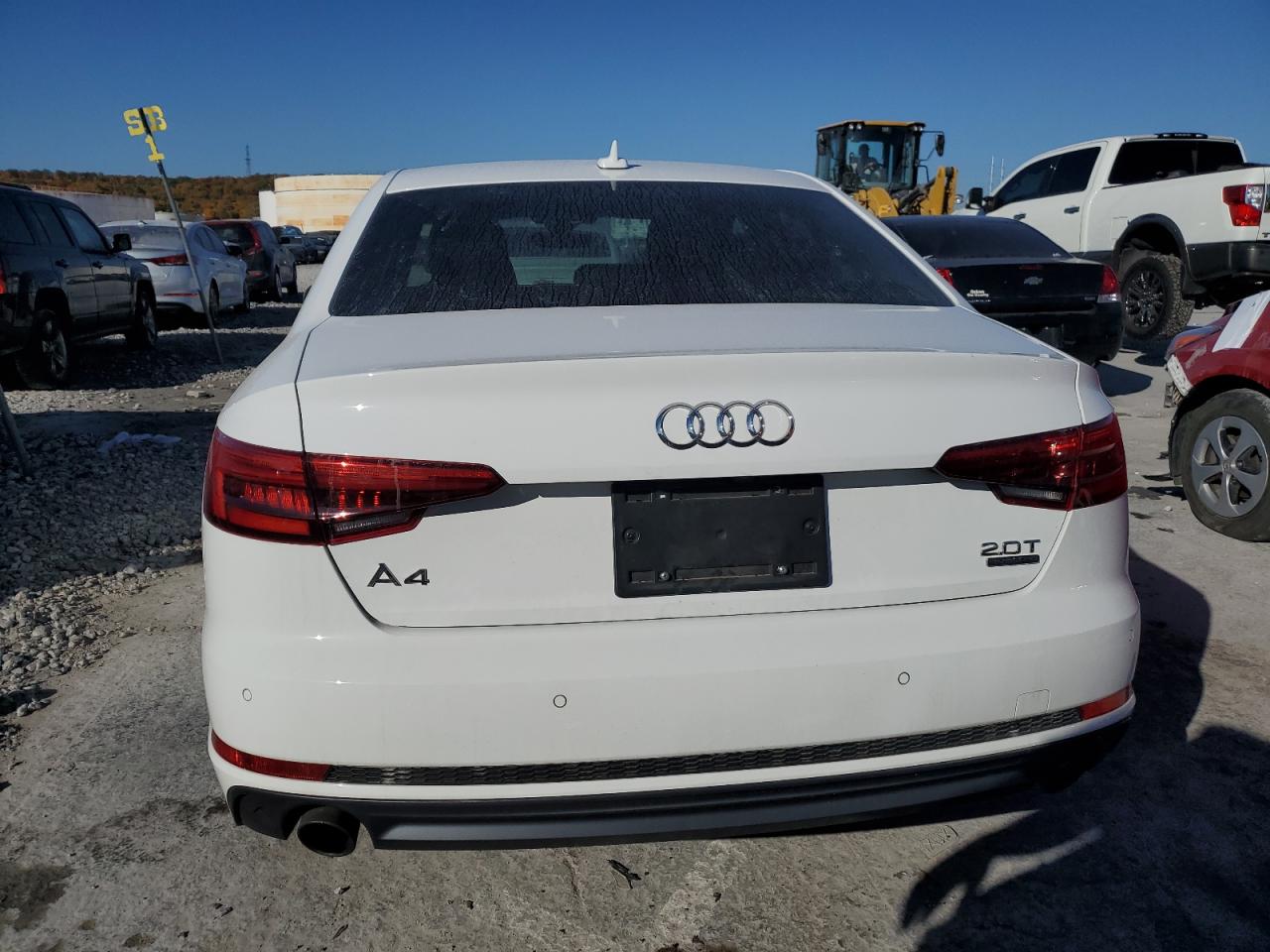 Автомобиль AUDI A4 PREMIUM PLUS 2017 | GrandCar Автомобиль AUDI A4 PREMIUM PLUS 2017 | GrandCar