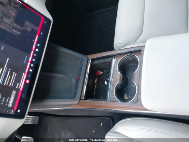 Автомобиль TESLA MODEL S 2022 | GrandCar Автомобиль TESLA MODEL S 2022 | GrandCar