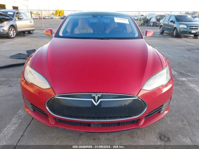 Автомобіль TESLA MODEL S 2015 | GrandCar Автомобіль TESLA MODEL S 2015 | GrandCar