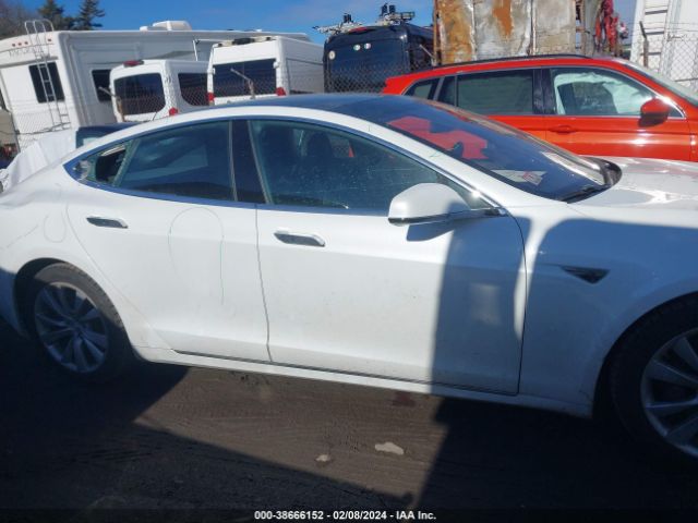 Автомобіль TESLA MODEL S 2016 | GrandCar Автомобіль TESLA MODEL S 2016 | GrandCar