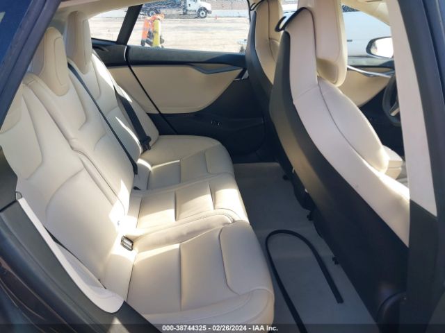 Автомобіль TESLA MODEL S 2018 | GrandCar Автомобіль TESLA MODEL S 2018 | GrandCar