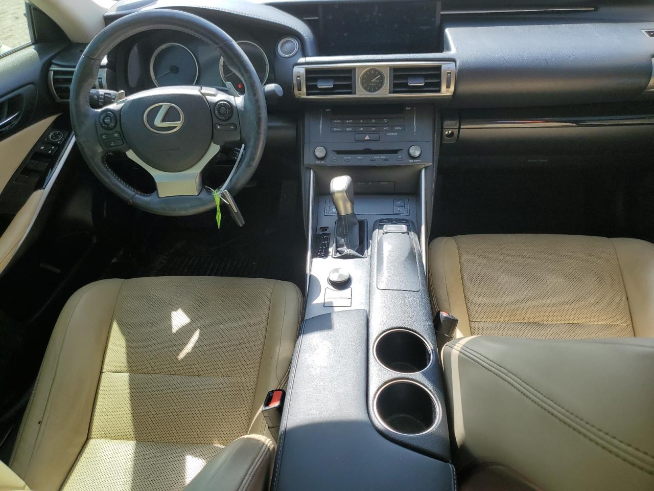 Автомобиль LEXUS IS 350 2015 | GrandCar Автомобиль LEXUS IS 350 2015 | GrandCar