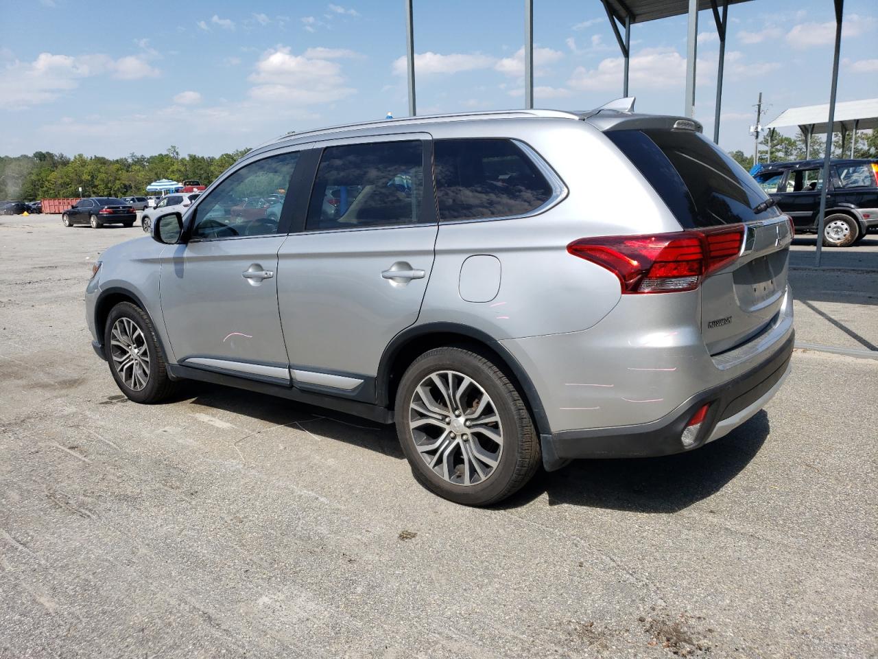 Автомобіль MITSUBISHI OUTLANDER SE 2018 | GrandCar Автомобіль MITSUBISHI OUTLANDER SE 2018 | GrandCar