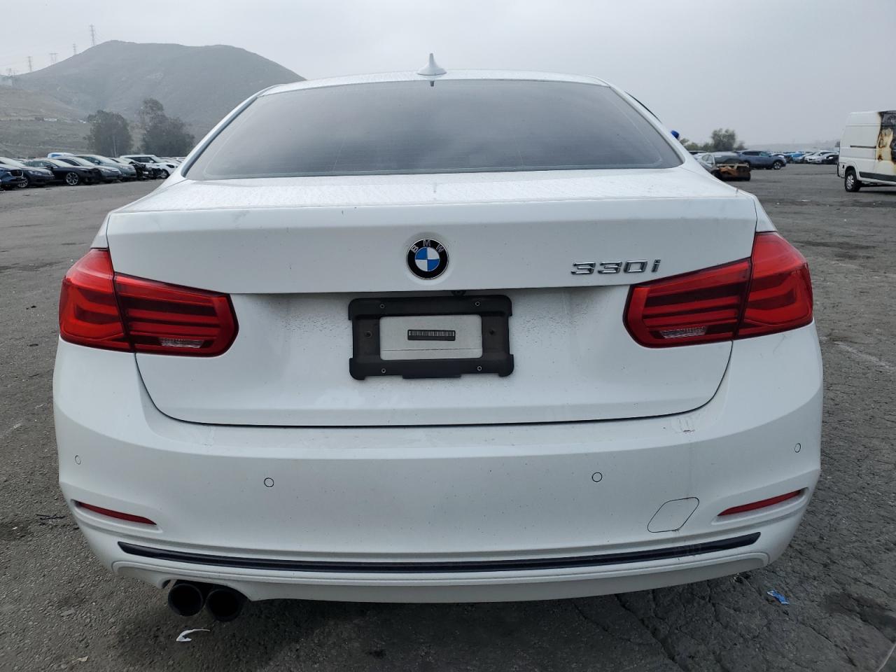 Автомобиль BMW 330 I 2017 | GrandCar Автомобиль BMW 330 I 2017 | GrandCar
